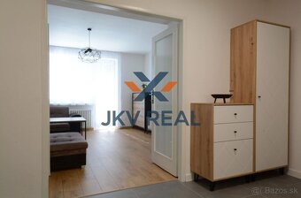 LUXUSNÝ, komplet zrekonštruovaný 2-izbový byt v centre mesta - 5