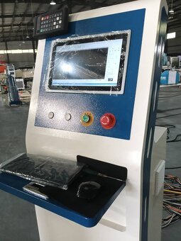 Predám uplne nový vlaknový laser 6KW - 5