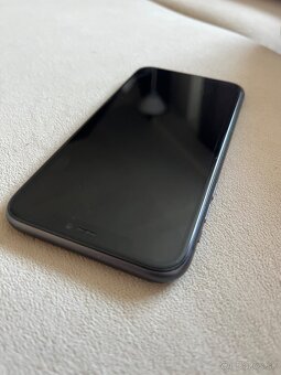 iPhone 11, Čierny, 128 GB - 5