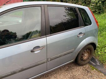 Ford Fiesta - 5