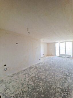 NOVOSTAVBA - PREDÁM 2 IZBOVÝ BYT S VEĽKOU LOGGIOU - 5