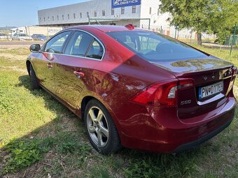 VOLVO S60 - 5