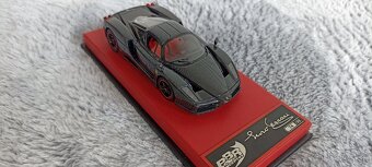 Predám model Ferrari Enzo Carbon 1:43 BBR - 5