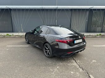 Alfa Romeo Giulia 2.0 GME Veloce Ti AWD AT - 5