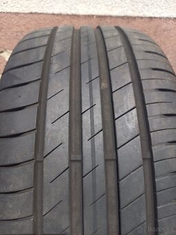 Predam letne pneu 225/40 R18 - 5