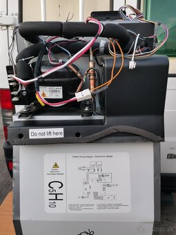 Predam kompresorovu chladnicku do autokaravanu a privesu - 5