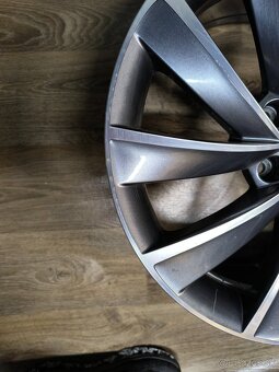 5x112 R18 škoda - 5