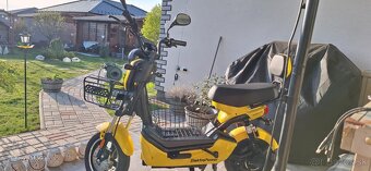 Predám NEJAZDENÝ El. MOPED - bez nutnosti VP - 5