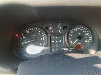 Renault Clio 2002 - 5