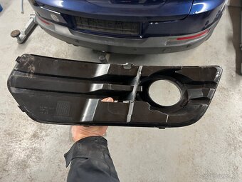 Zadné ľavé svetlo a predná ľavá mriežka Audi Q5 2008-2012 - 5