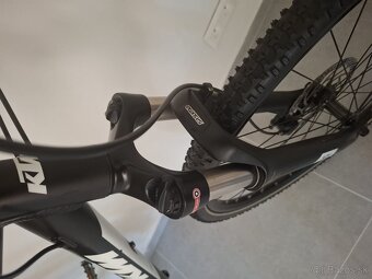 Predám KTM Itero CROSS 28er/Sko-46 cm/3x10, odpruzena vidla - 5