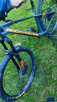 ROCKMASHINE BLIZZ karbonovy M - 5