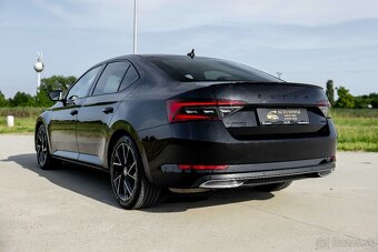 Superb Sedan SPORTLINE 2.0TDI DSG 4x4 - 5