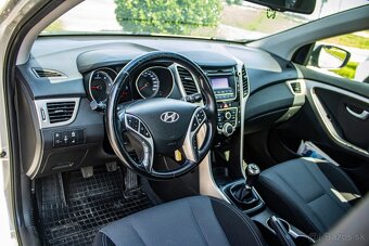 Hyundai i30 CW 1.6i CRDi VGT Family - 5