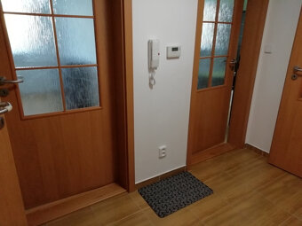 Prenájom - 2izbový byt Vlčince - 5