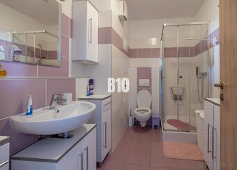 Svetlý 2-izbový byt s dvoma loggiami a výhľadom na Bratislav - 5