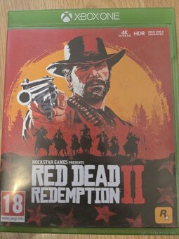 XBOX ONE S - 1 TB + drátový ovládač a 5 hier - 5