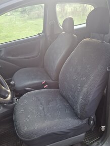 Toyotu Yaris 1.0 2005 - 5