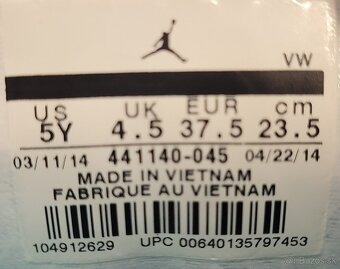 Jordan 3 Retro GG Black Mint - 5