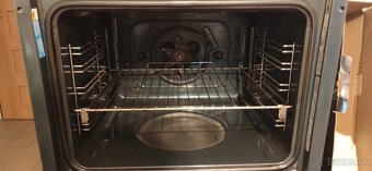 Elektricka vstavaná rúra Indesit - 5