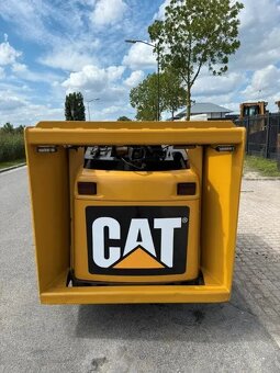 CAT 226B3 - 5
