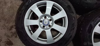 Kolesá Mercedes s pneumatikami 235/60 R17 - 5
