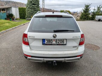 Prodám Škoda octavia Scout 2.0 TDI 135KW DSG Bourané - 5