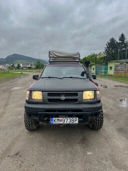 Nissan Xterra 4x4 - 5