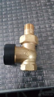 Predam termostaticke hlavice,ventily - 5