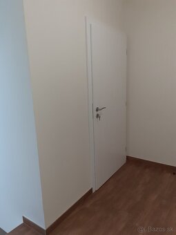 2-izbový byt na námestí - 5