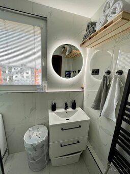 Predam luxusny 4 izbovy byt s loggiou - 5