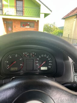 Volkswagen Bora 1.9tdi 81kw - 5