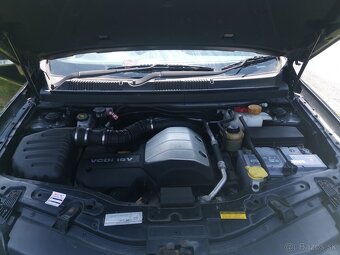 2010 Dovoz GB Chevrolet Captiva 2.0 VCDI diesel manuál 4x4 7 - 5