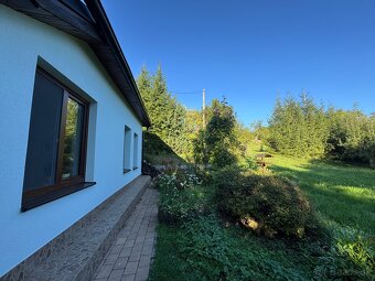 Rodinný dom s jazierkom pod lesom - 5