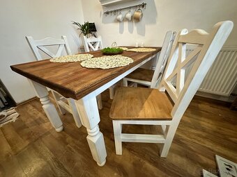 Kuchynský drevený stôl masívny so stoličkami - 5