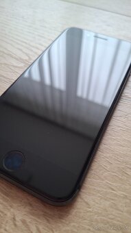 iPhone 8 64GB (+ NOVÁ BATÉRIA) - 5
