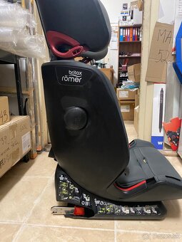 Autosadačka Britax Römer Advansafix IV R - 5