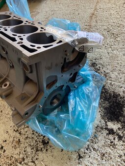 Renault Dacia blok motora - 5