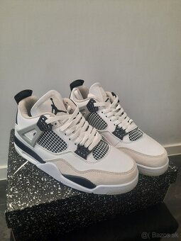 Jordan 4 Military Black - 5