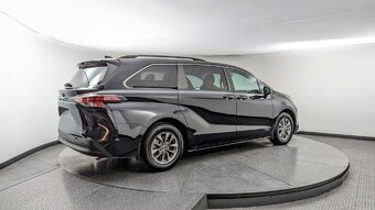 2021 TOYOTA SIENNA HYBRID LE - 8 miest - 5