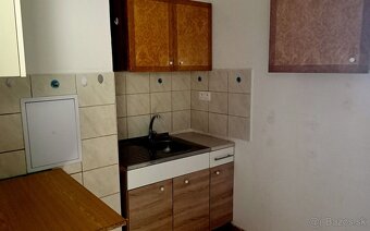 Na prenájom 2 izbový byt v meste Žiar nad Hronom. - 5