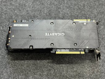Predám kartu Gigabyte RTX 2080 SUPER GAMING OC - 5