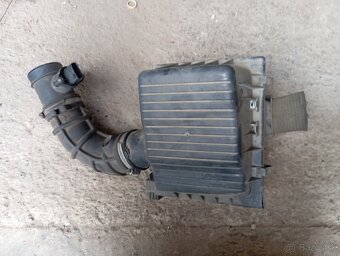 Držiaki na vzduchový filter Opel Vectra b - 5