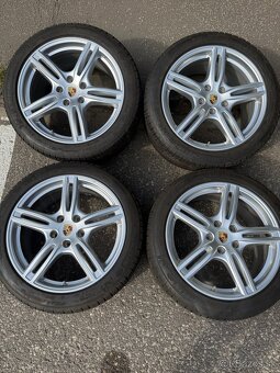 Original Porsche Panamera 4, zimna sada 20” - 5