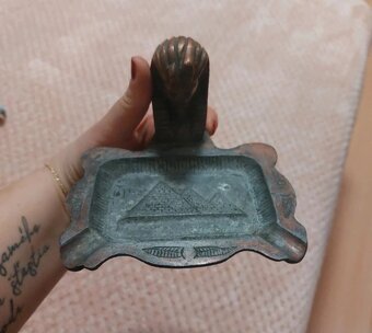 Starý retro mosadzný popolník Egypt pyramída - 5