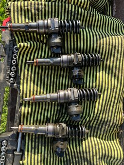 Vstreky 1.9 TDi 85kw auy - 5