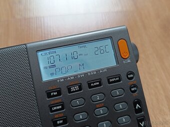 XHDATA D-808 - 5