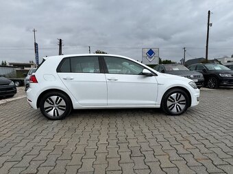Volkswagen Golf e VIRTUAL KOKPIT TEPELNÉ ČERPADLO - 5
