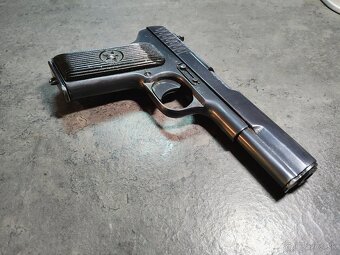 PIŠTOĽ TOKAREV TT33, r.v.1945 - 5