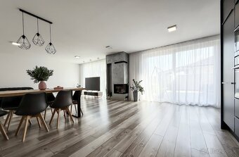 Rodinný dom s dvojgarážou v Špačinciach - 5